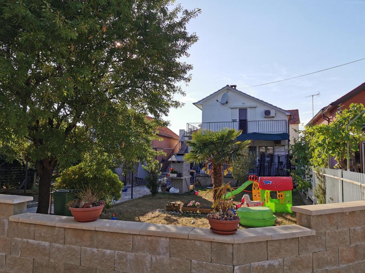 Leona Sukošan Exterior foto