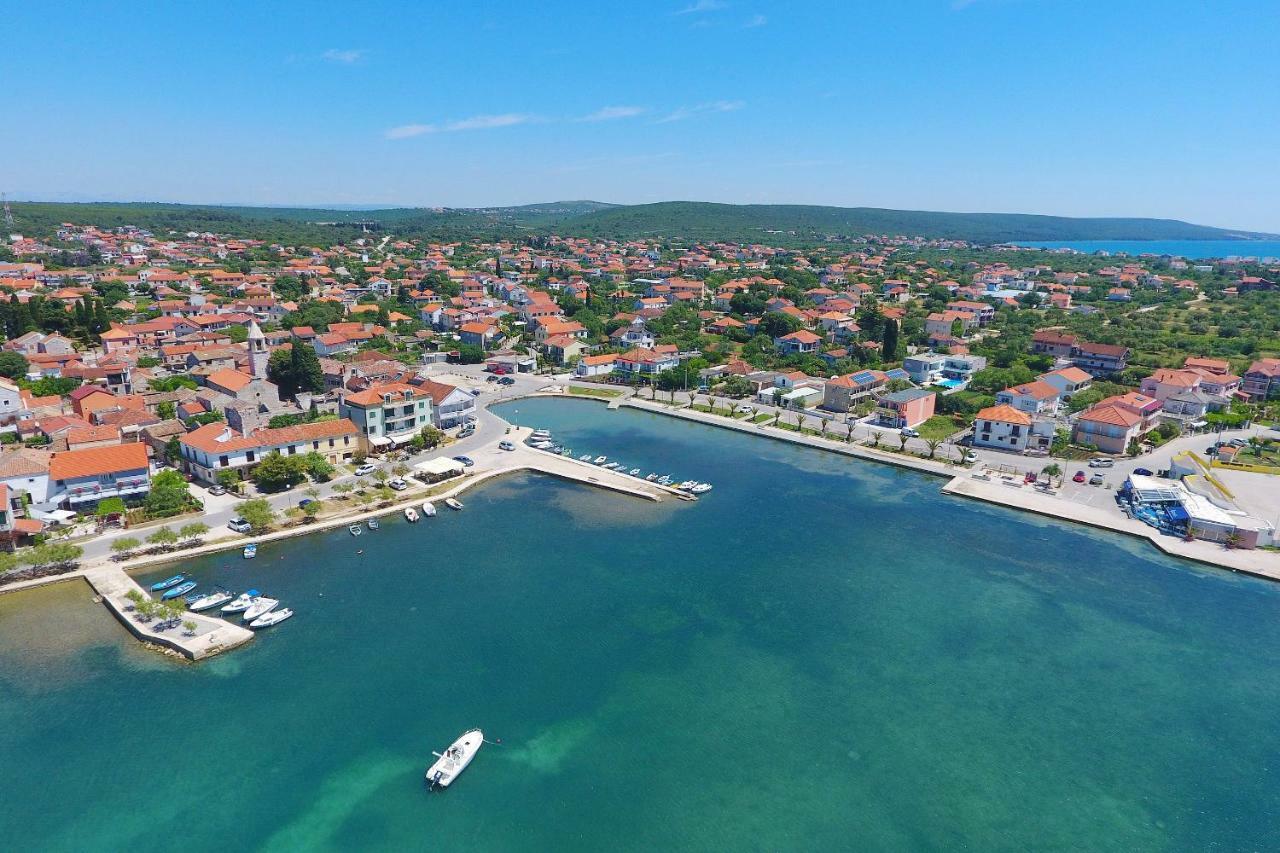 Leona Sukošan Exterior foto